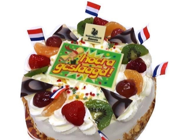 Slagroomtaart GESLAAGD&nbsp;rond 6 personen